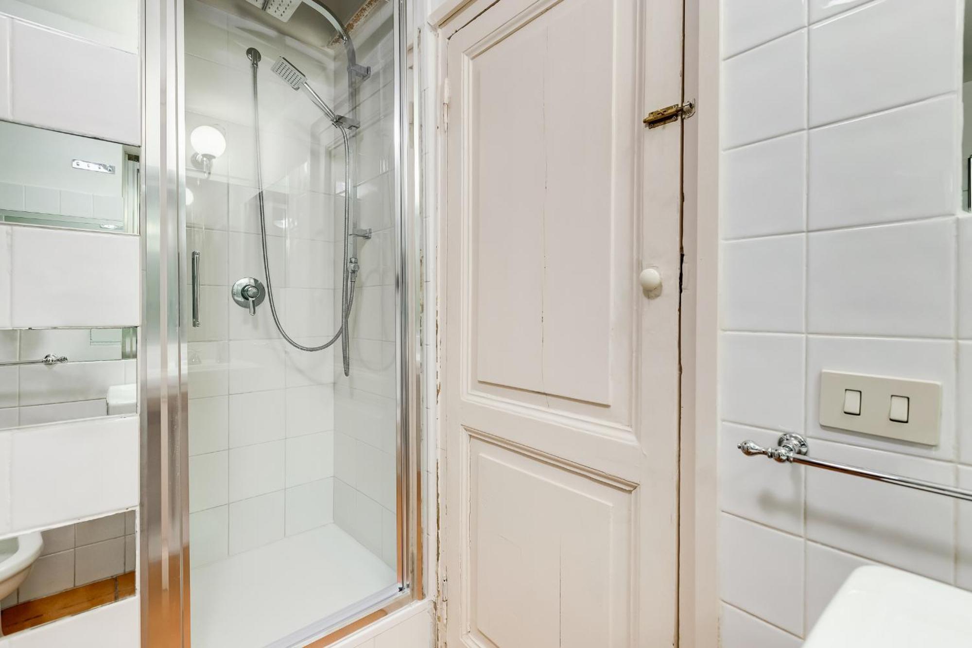 Veneto Comfortable Apartment โรม ภายนอก รูปภาพ